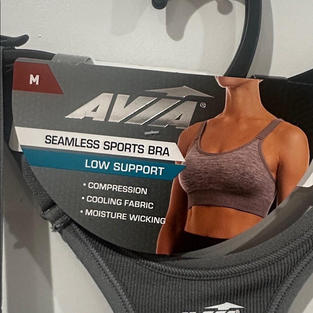 Avia Women's Keyhole Low Support Sports Bra Size M - Picture 8 of 11